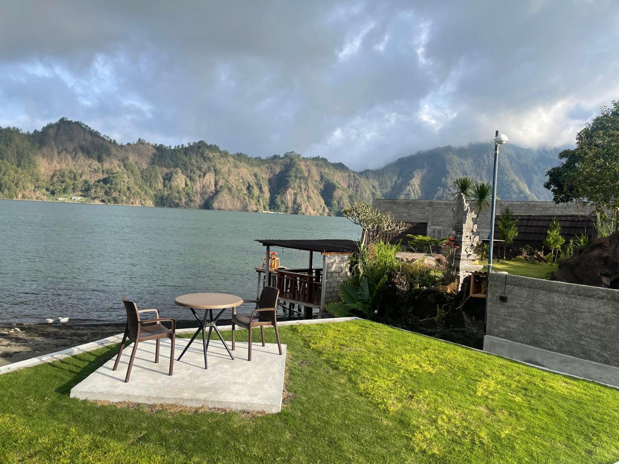 Batur Holiday Kubupenlokan Exteriör bild
