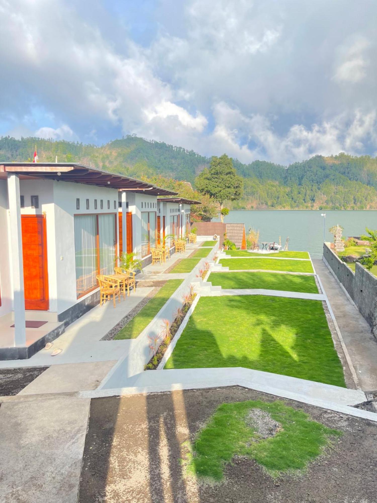 Batur Holiday Kubupenlokan Exteriör bild