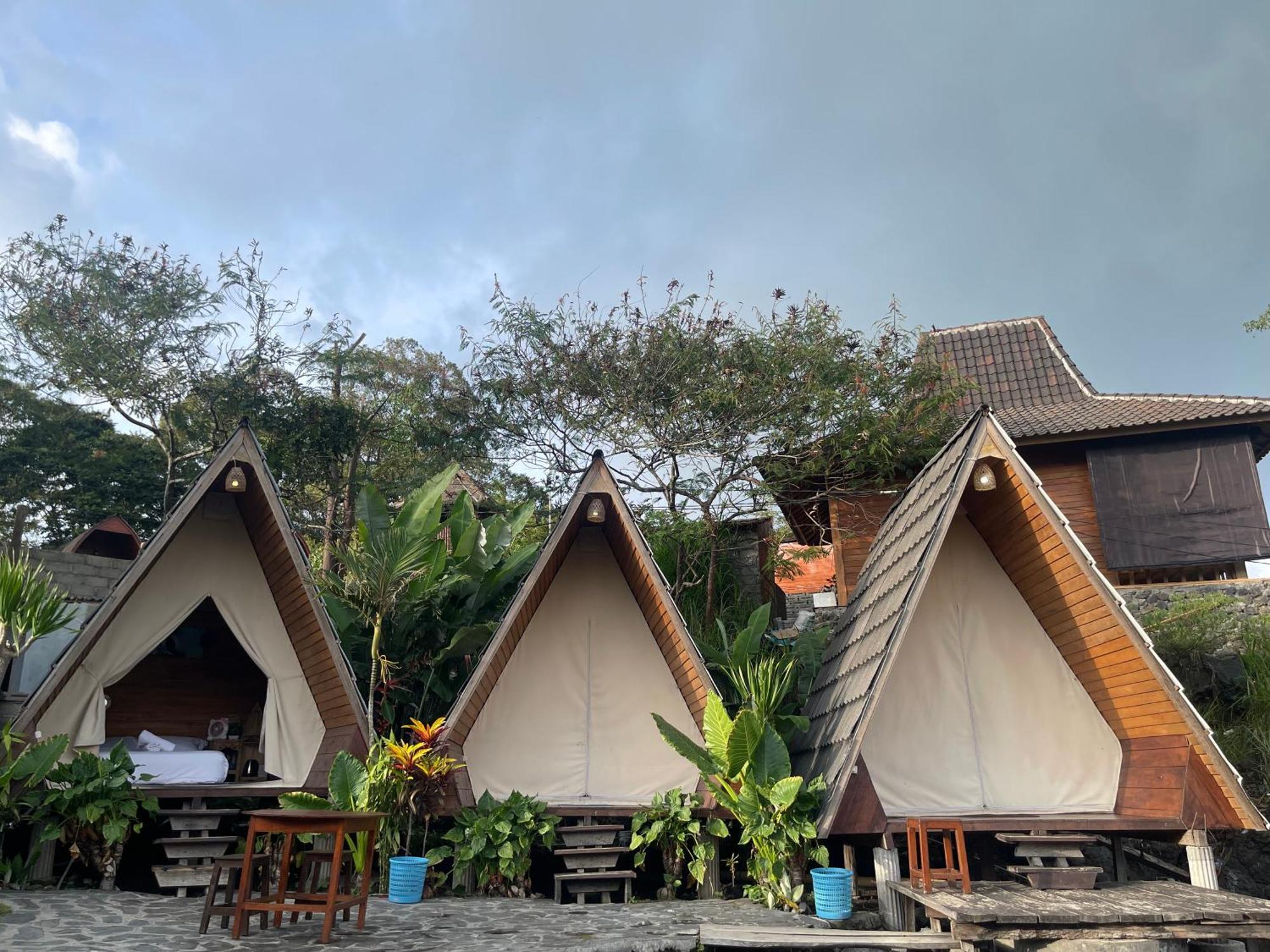 Batur Holiday Kubupenlokan Exteriör bild