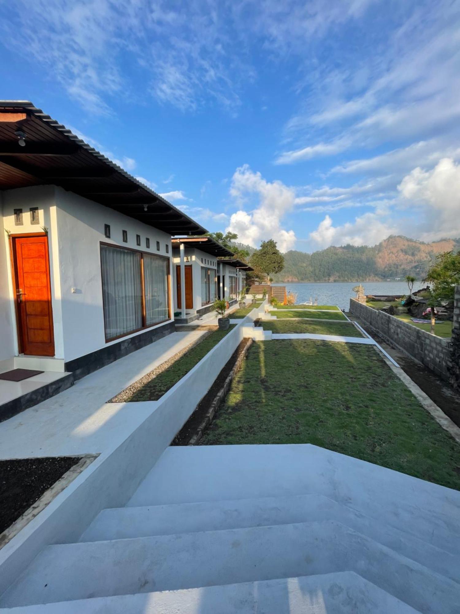 Batur Holiday Kubupenlokan Exteriör bild