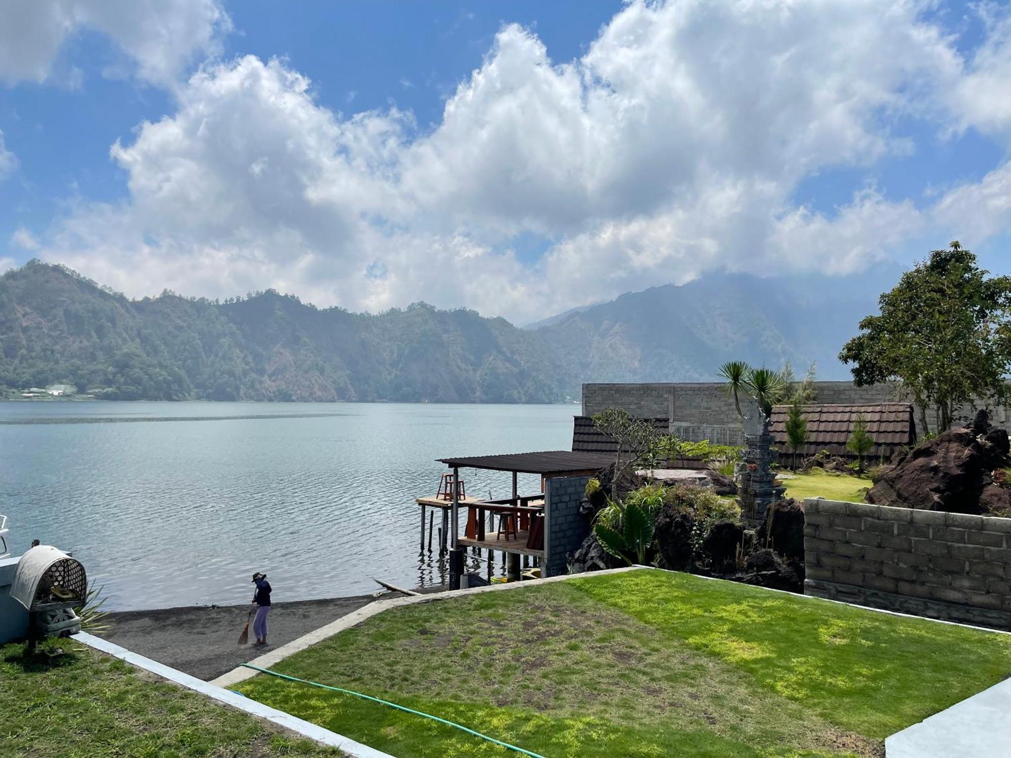 Batur Holiday Kubupenlokan Exteriör bild